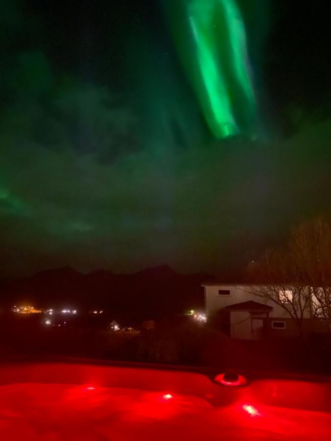 Villa Med Jacuzzi Og Nydelig Utsikt Gravdal  Kültér fotó