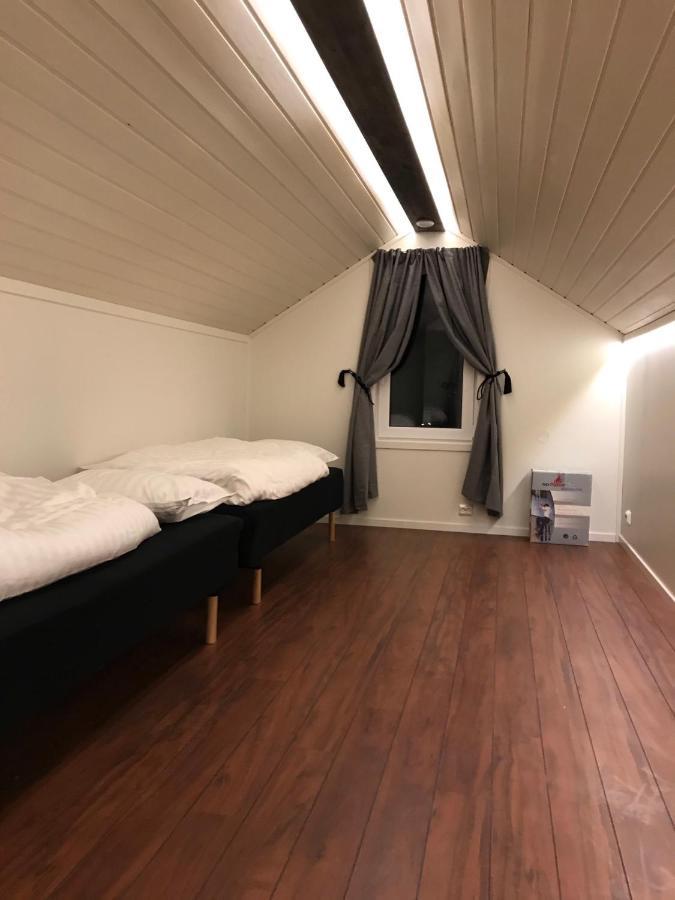 Villa Med Jacuzzi Og Nydelig Utsikt Gravdal  Kültér fotó