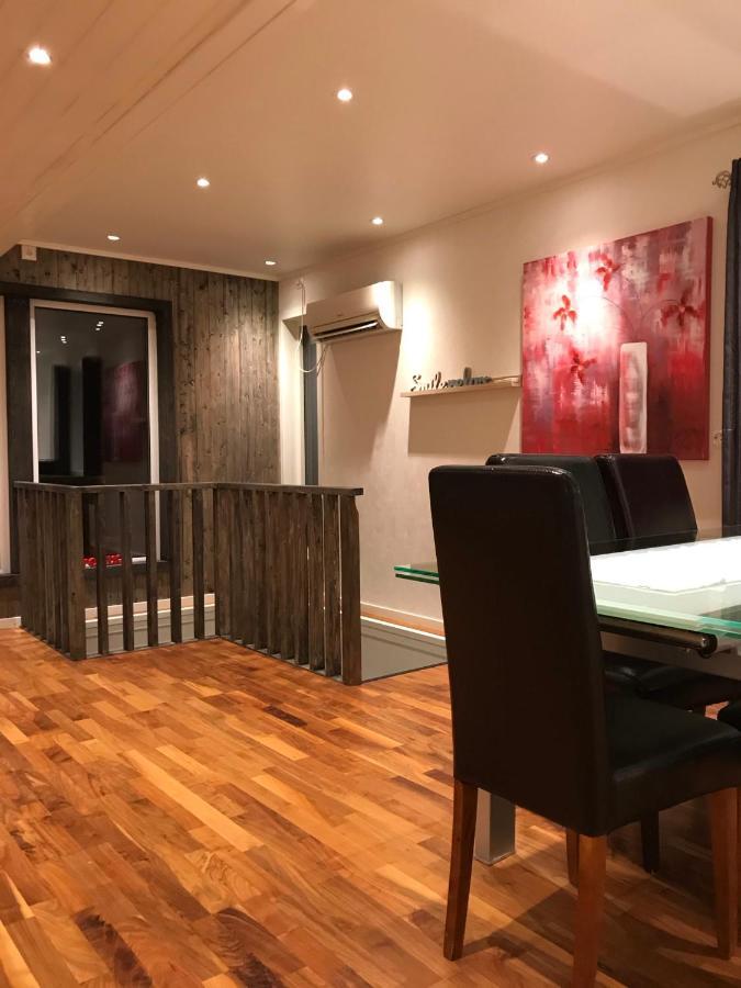 Villa Med Jacuzzi Og Nydelig Utsikt Gravdal  Kültér fotó